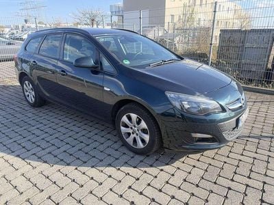 Usata Opel Astra Style 140 CV (102 kW) 2014 Verde Station wagon