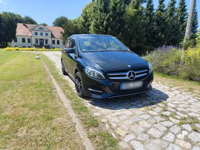 Gebraucht Mercedes B180 109 PS (80 kW) 2016 Schwarz Kleinwagen