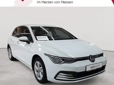 Usata VW Golf VIII Life 131 CV (96 kW) 2022 Bianco Berlina
