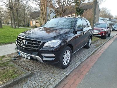 Gebraucht Mercedes ML250 204 PS (150 kW) 2015 Schwarz SUV