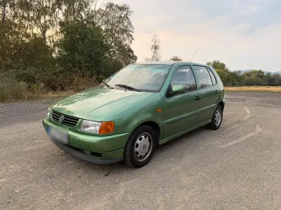 Gebraucht VW Polo 60 PS (44 kW) 1998 Grün Kleinwagen