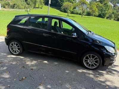Mercedes B180