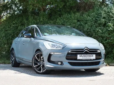 Gebraucht Citroën DS5 Sport Chic 163 PS (119 kW) 2013 Schwarz Kleinwagen