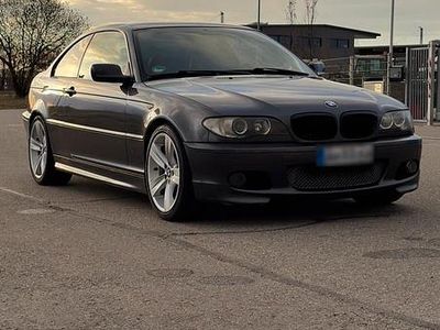 Gebraucht BMW 320 150 PS (110 kW) 2006 Grau Coupé