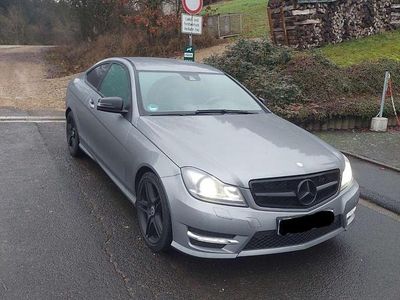Grau Gebraucht 2011 Mercedes C350 Coupé | 19.000 € (Teuer)