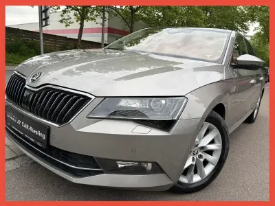 Gebraucht Skoda Superb Style 150 PS (110 kW) 2018 Grün Limousine