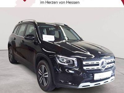Mercedes GLB220