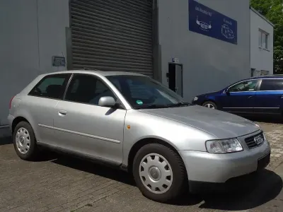Gebraucht Audi A3 Ambiente 125 PS (91 kW) 2000 Silber Kleinwagen