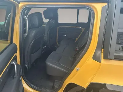 Gebraucht Land Rover Defender 349 PS (256 kW) 2026 Manufacturer SUV