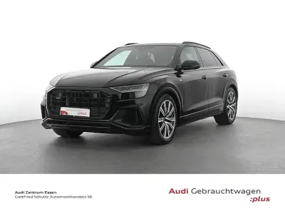 Gebraucht Audi Q8 S-Line 462 PS (339 kW) 2023 Schwarz SUV