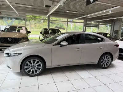 Gebraucht Mazda 3 Center-Line 140 PS (102 kW) 2025 Platinum quarz Limousine