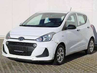 Gebraucht Hyundai i10 Classic 67 PS (49 kW) 2017 Weiß Kleinwagen