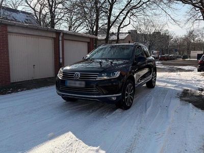 Gebraucht VW Touareg 262 PS (192 kW) 2016 Schwarz SUV