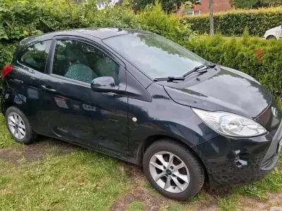 Gebraucht Ford Ka 69 PS (50 kW) 2015 Schwarz Kleinwagen