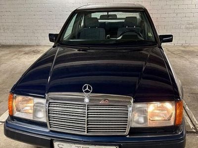 Gebraucht Mercedes 200 75 PS (55 kW) 1992 Limousine