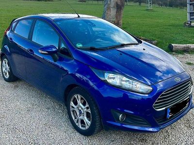 Gebraucht Ford Fiesta SYNC Edition 95 PS (69 kW) 2014 Blau Kleinwagen