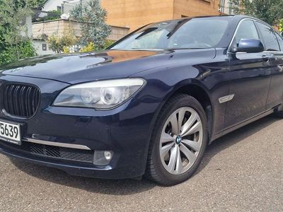BMW 730