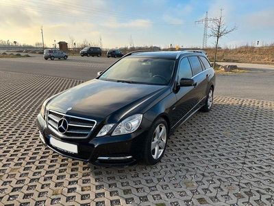 Usata Mercedes E300 Avantgarde 204 CV (150 kW) 2010 Nero Berlina