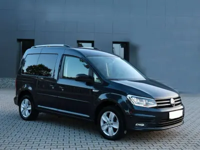 Gebraucht VW Caddy Comfortline 150 PS (110 kW) 2019 Schwarz Van / Kleinbus