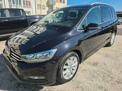Gebraucht VW Touran Highline 150 PS (110 kW) 2017 Schwarz Van / Kleinbus