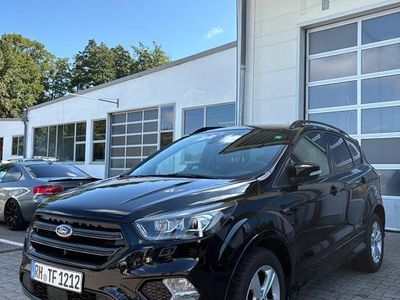 Gebraucht Ford Kuga ST-Line 150 PS (110 kW) 2019 Schwarz SUV