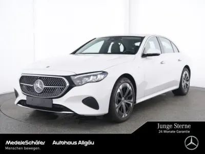 Gebraucht Mercedes E300 Avantgarde 197 PS (144 kW) 2025 Manufaktur lack manufaktur opalithweiß b (metallic) Limousine