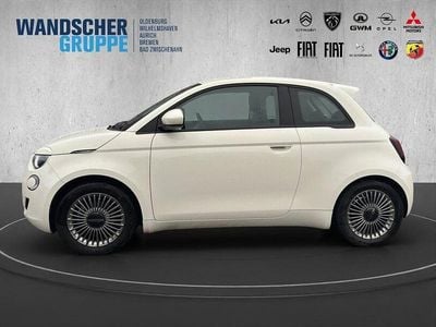 Gebraucht Fiat 500e Basis 86 kW (118 PS) 2023 Weißschwarz Kleinwagen