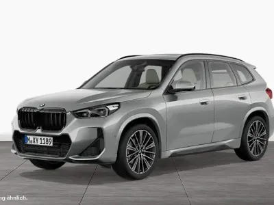 Gebraucht BMW X1 M Sport 204 PS (150 kW) 2023 Spacesilber SUV