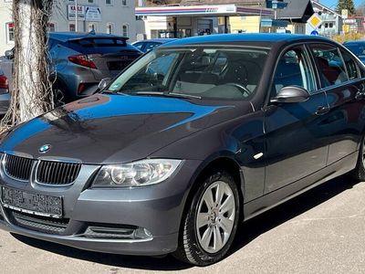 gebraucht BMW 318 i Limousine *AHK*PDC*TÜV NEU*