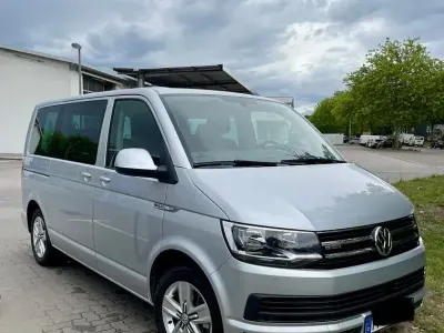 Gebraucht VW Multivan 204 PS (150 kW) 2018 Grau Van / Kleinbus