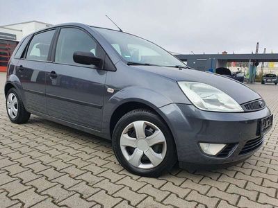 gebraucht Ford Fiesta 1.3 Ambiente,Klima,ZV,el.Fenster,Tüv 06/2024