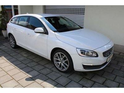 Usata Volvo V60 Kinetic 136 CV (100 kW) 2014 Bianco Station wagon