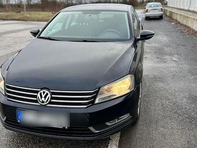 Gebraucht VW Passat 122 PS (89 kW) 2012 Schwarz Limousine
