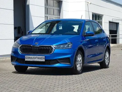 Gebraucht Skoda Fabia Selection 95 PS (69 kW) 2023 Raceblau met. (metallic) Kleinwagen