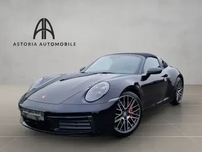 Gebraucht Porsche 911 Targa 4S Chrono 450 PS (330 kW) 2024 Schwarz Cabrio