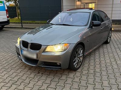 Gebraucht BMW 320 Sport Line 184 PS (135 kW) 2010 Grau Limousine