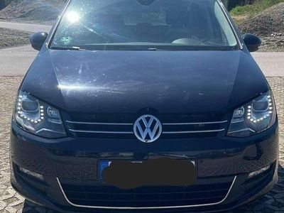 Second-hand VW Sharan Match 140 CP (102 kW) 2013 Negru Monovolum
