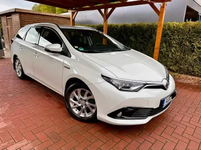 Gebraucht Toyota Auris Touring Sports 136 PS (100 kW) 2016 Weiß Kombi