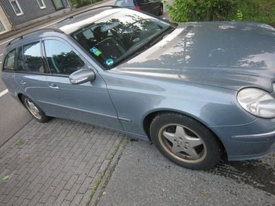 Mercedes E220