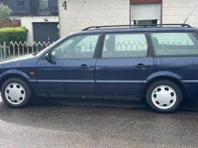 Gebraucht VW Passat 90 PS (66 kW) 1993 Blau Kombi