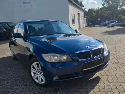 Gebraucht BMW 318 129 PS (94 kW) 2006 Blau Limousine