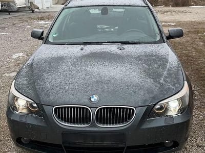 Gebraucht BMW 530 231 PS (169 kW) 2007 Grau Kombi