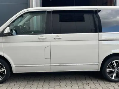 Gebraucht VW Multivan Generation Six 150 PS (110 kW) 2022 Grau Van / Kleinbus