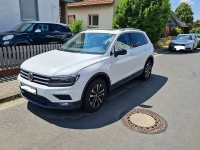 Gebraucht VW Tiguan Comfortline 190 PS (139 kW) 2020 Weiß SUV