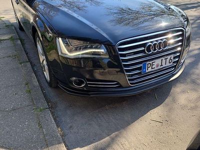 Gebraucht Audi A8 Ambiente 250 PS (183 kW) 2012 Schwarz Limousine