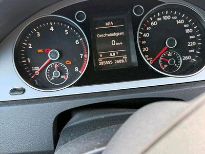 Usata VW Passat 200 CV (147 kW) 2009 Nero Station wagon