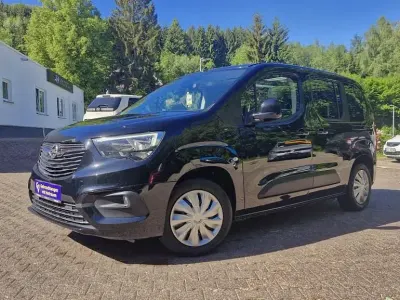 Gebraucht Opel Combo Life 131 PS (96 kW) 2022 Schwarz Van / Kleinbus