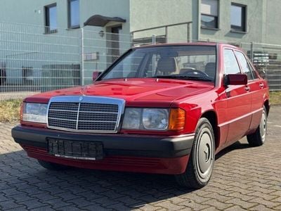 Gebraucht Mercedes 190 122 PS (89 kW) 1991 Rot Limousine