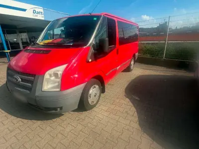Gebraucht Ford Transit Tourneo 85 PS (62 kW) 2011 Rot Van / Kleinbus