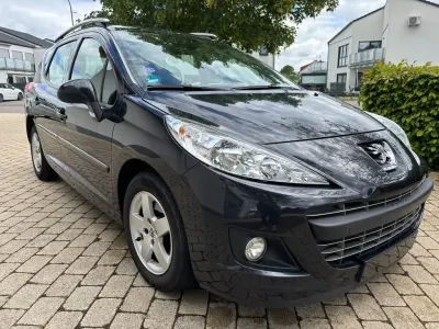 Gebraucht Peugeot 207 Premium 95 PS (69 kW) 2012 Grau Kombi